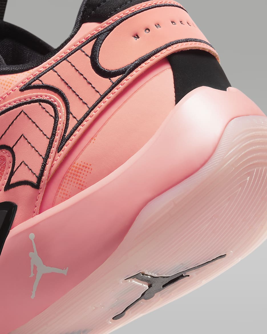 Chaussure de basketball Luka 2. Nike CA